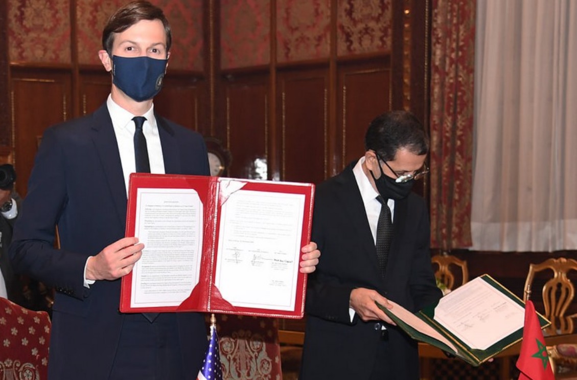  الديوان الملكي يُحذر حزب العدالة والتنمية: السياسة الخارجية من اختصاص الملك وموقف المغرب من القضية الفلسطينية مبدئي ولا يخصع للمزايدات السياسوية 