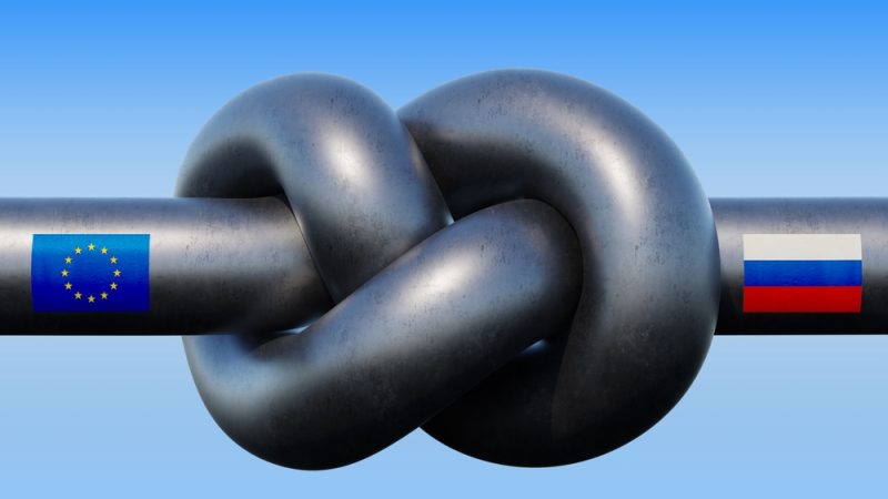 كرة الثلج تكبر.. إسبانيا تجر المفوضية الأوروبية لإجراءات مشددة ضد شحنات النفط الروسي بسبب الاشتباه في "تسلله" من المغرب