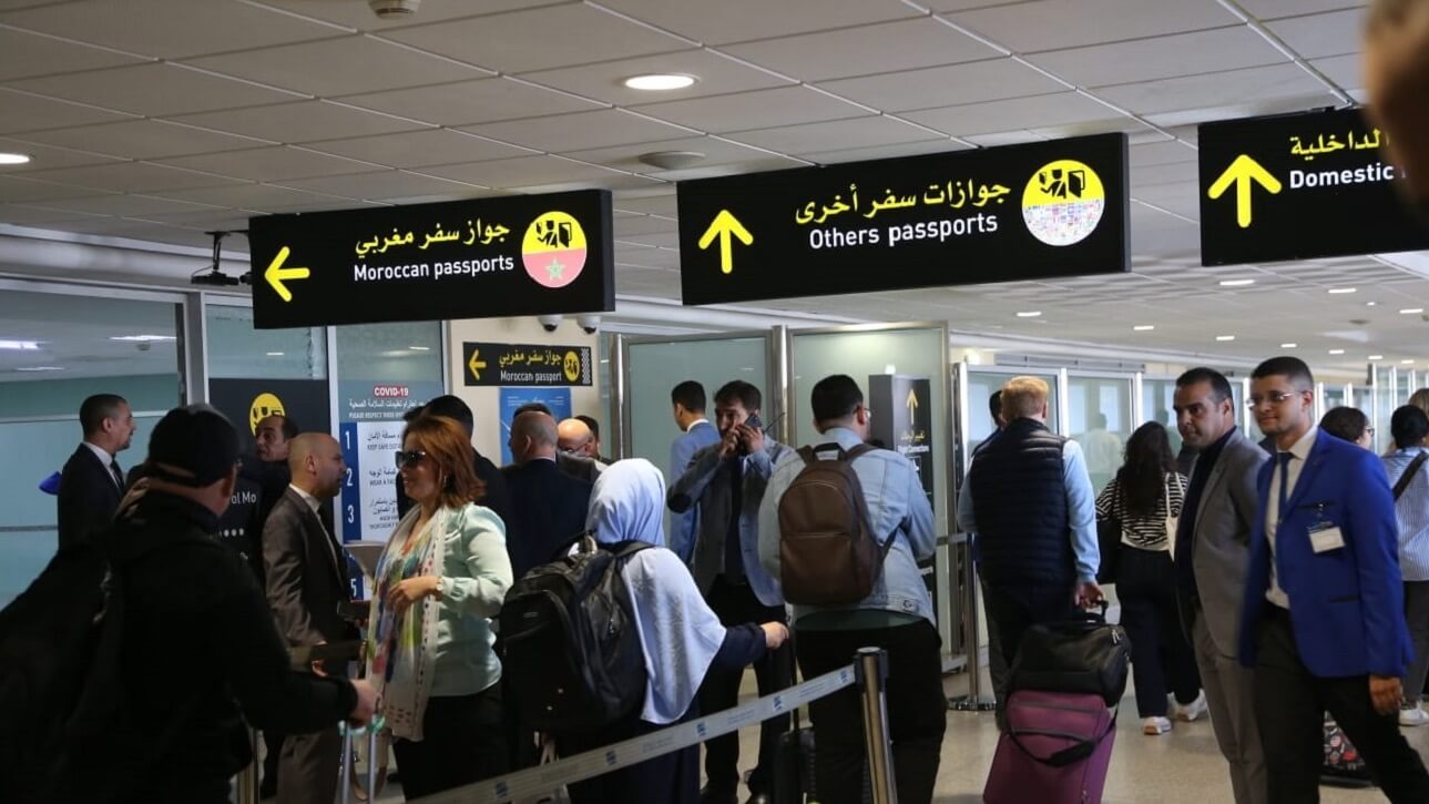 وصول ثالث طائرة للخطوط الملكية المغربية من السودان تقل 154 مواطنا مغربيا، وطالبا سينغاليا واحدا