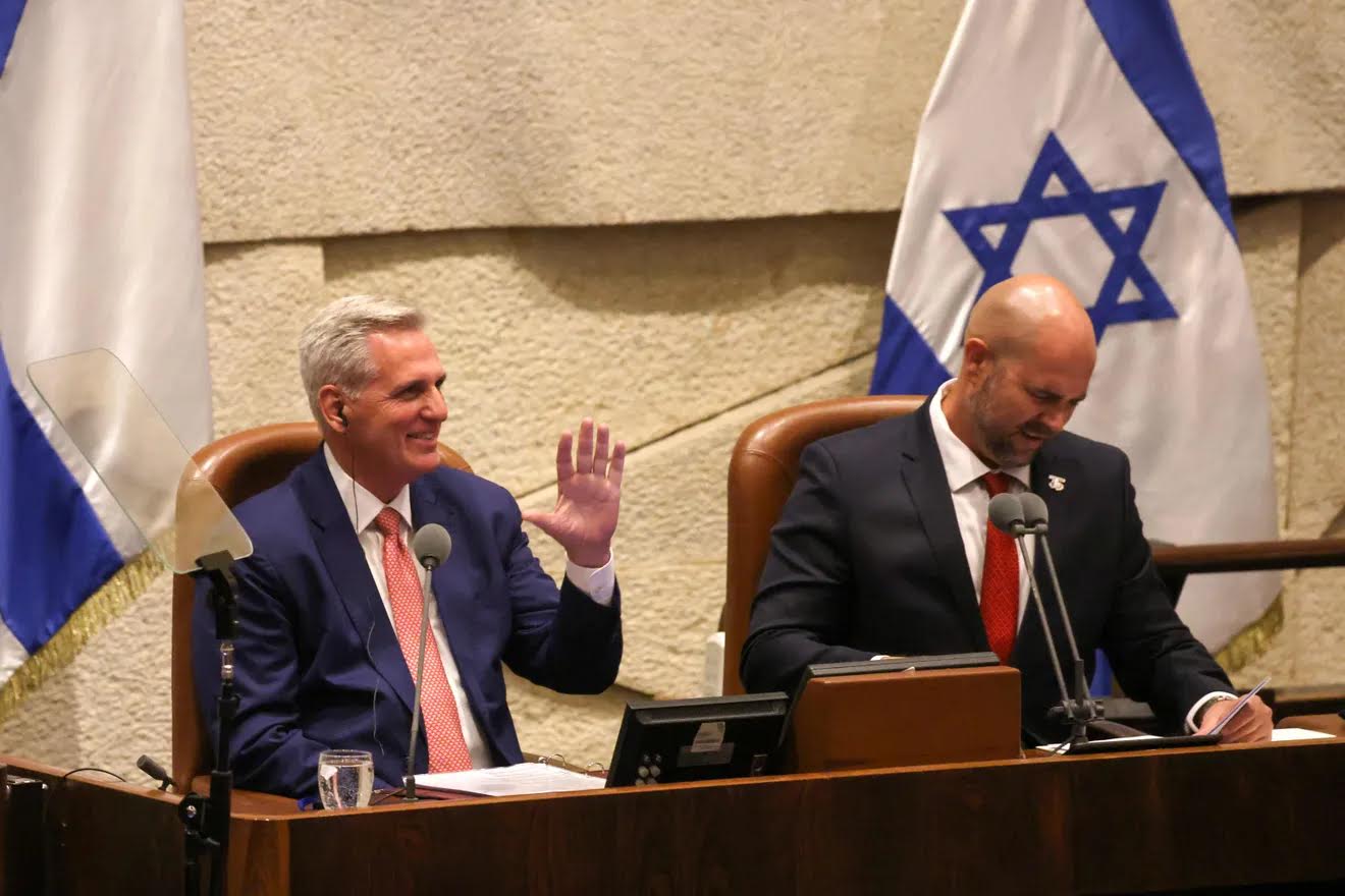  رئيس مجلس النواب الأمريكي يطالب إسرائيل بتوسيع اتفاقها الدبلوماسي مع المغرب لمواجهة الخطر الإيراني 