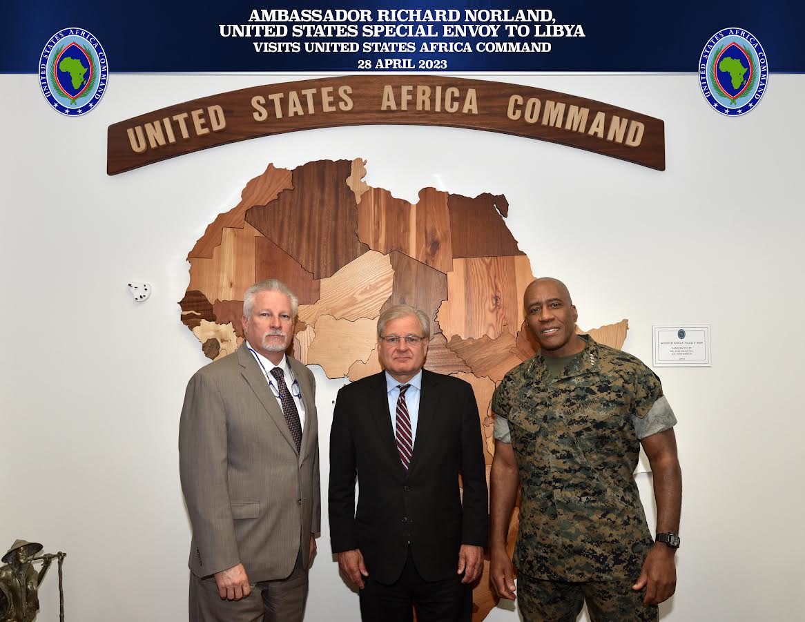 الولايات المتحدة تؤكد موقفها الداعم لسيادة المغرب على الصحراء عبر "أفريكوم" وسفارتها في ليبيا