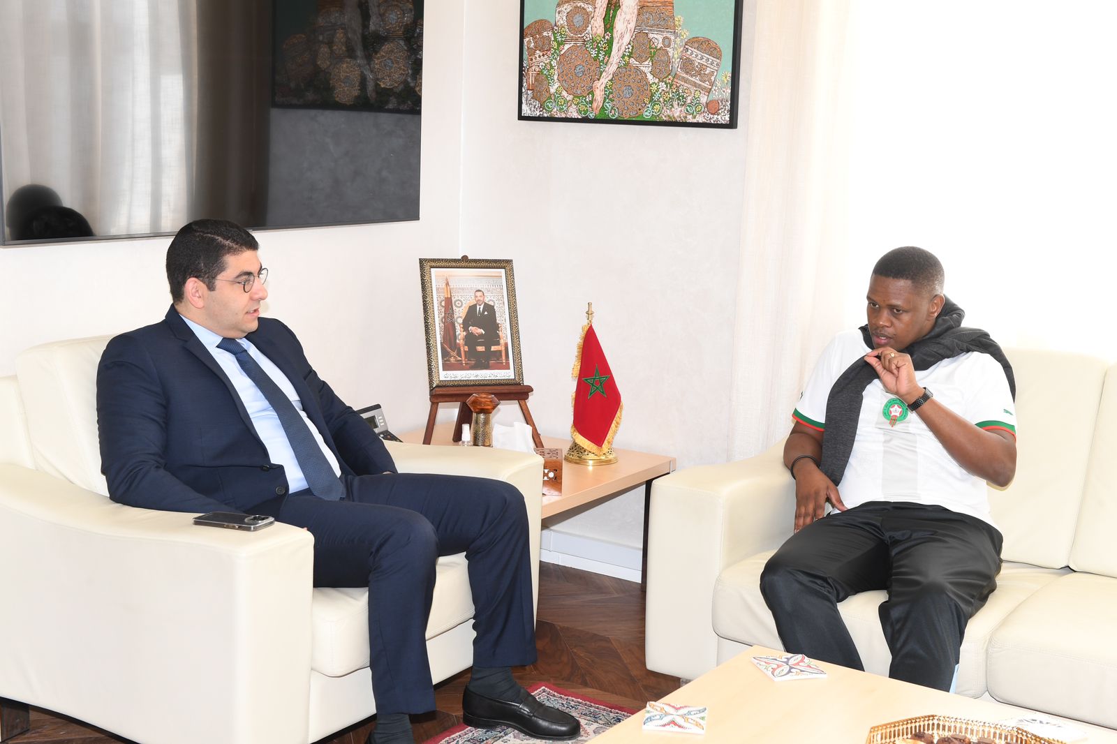 تعزيز التعاون في مجال الشباب محور مباحثات ثنائية بين بنسعيد ووزير الشباب بجمهورية بوتسوانا