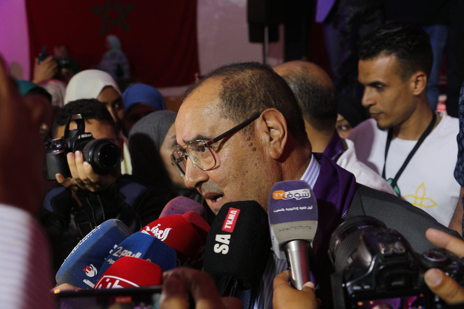 مُكذّبا تصريح السنتيسي لـ "الصحيفة".. لشكر يُعلن رفض حزبه الانضمام لمبادرة تشكيل لجنة تقصي الحقائق حول استيراد الغازوال الروسي ويعتبر ذلك مجرد "لغو"