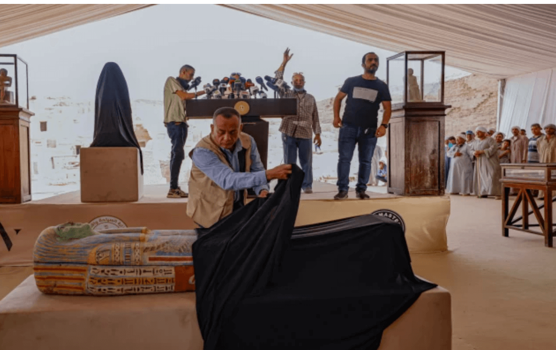  كشف أثري جديد بمصر يضم أكبر وأكمل ورشتين للتحنيط ومقبرتين جنوبي القاهرة 