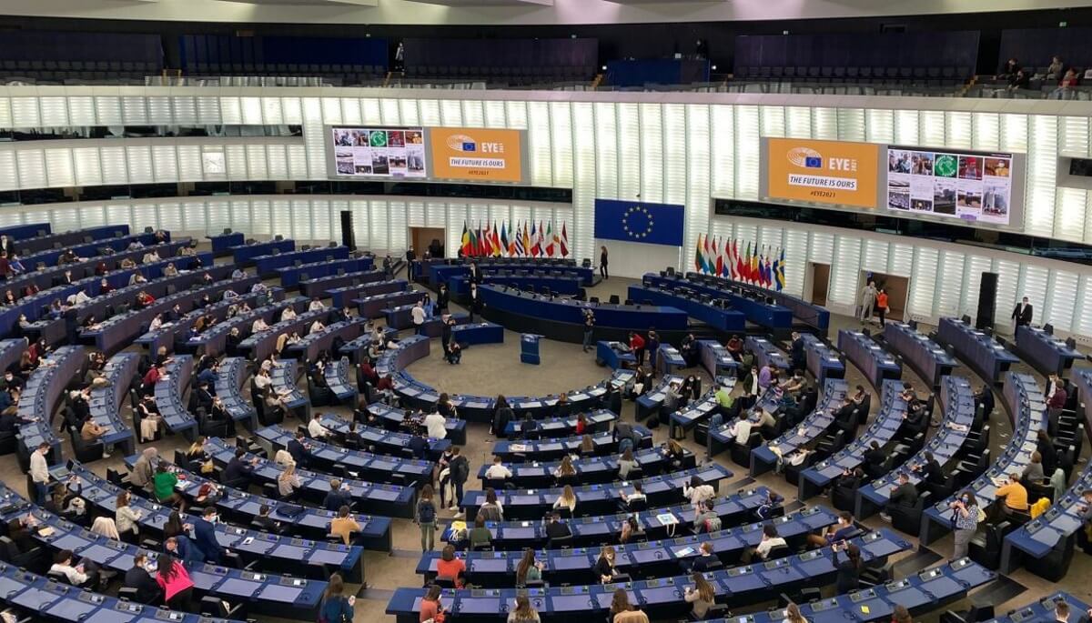 البرلمان الأوروبي يجتمع اليوم لإصدار قرارحول انتهاكات حقوق الانسان في الجزائر.. وبعض الأعضاء طالبوا بقطع العلاقات الاقتصادية معها