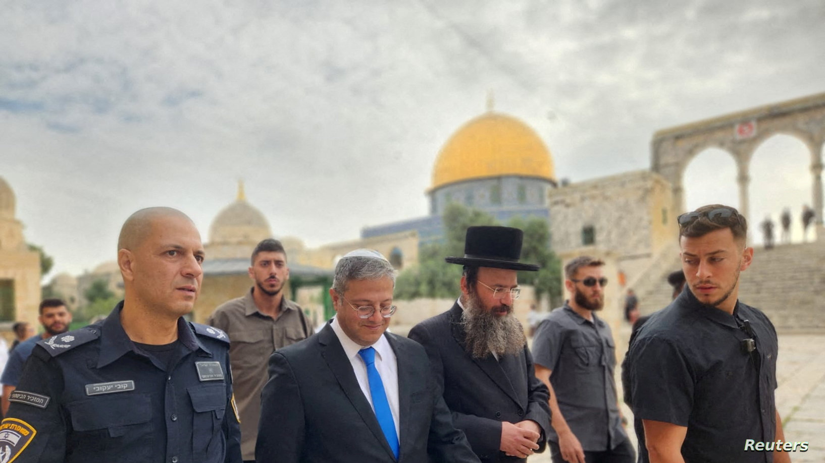 بن غفير يقتحم الأقصى برفقة مستوطنين