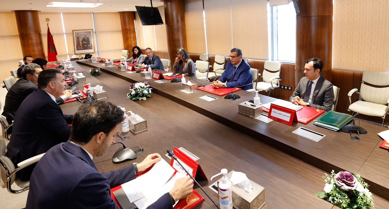 الحكومة فخورة جدا بمُنجزاتها والوزير السكوري مخاطبا المغاربة: لا نمُن عليكم لكن ندعم الكهرباء والسكر والبوتان وكان بإمكاننا توجيه هذا المال لأمور أخرى