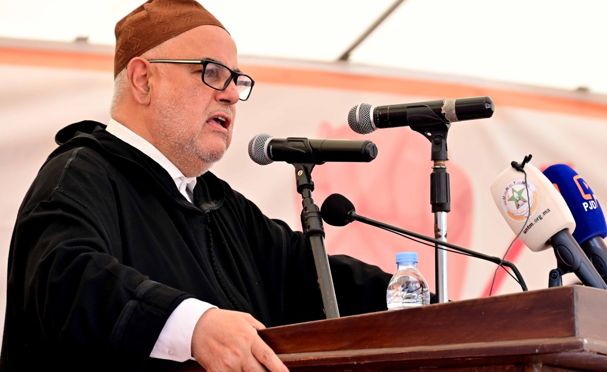 بنكيران: حزب أخنوش حذف عبارات تدين "أفريقيا" في التقرير البرلماني حول المحروقات.. ومن صوتوا له مقابل "قفة جود" لا حق لهم في الاحتجاج