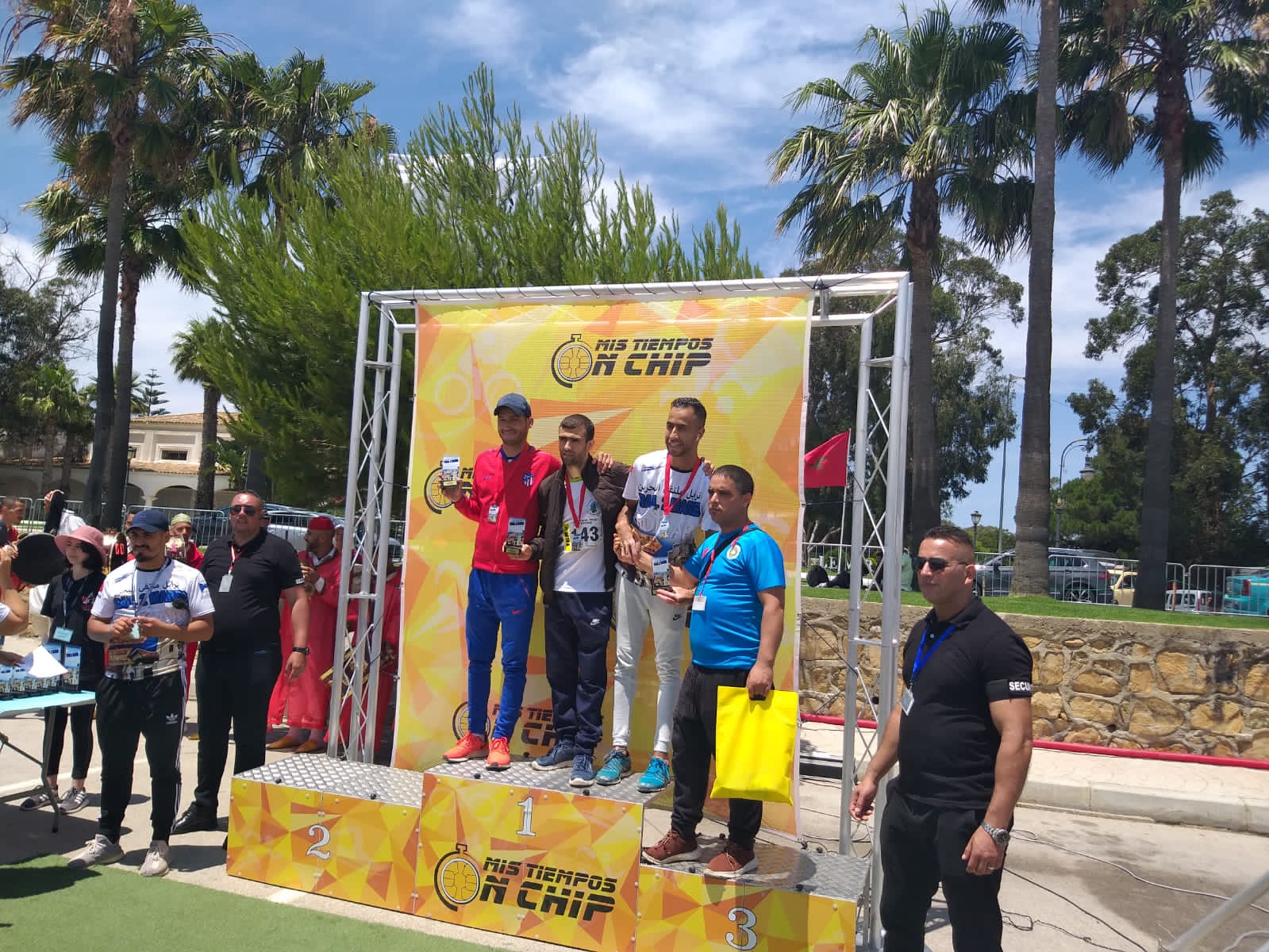  مشاركة 300 متسابقة ومتسابق في "سباق ترايل طنجة" ملتقى البحرين الدولي في دورته الأولى 