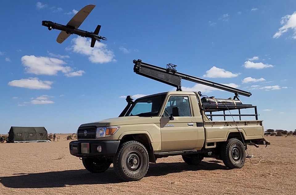 المغرب أول دولة في العالم تتوصل بأحدث درونات "كاميكازية".. فهل تغيّير العقيدة العسكرية المغربية يُشكل تهديدا فعليا للجيران؟