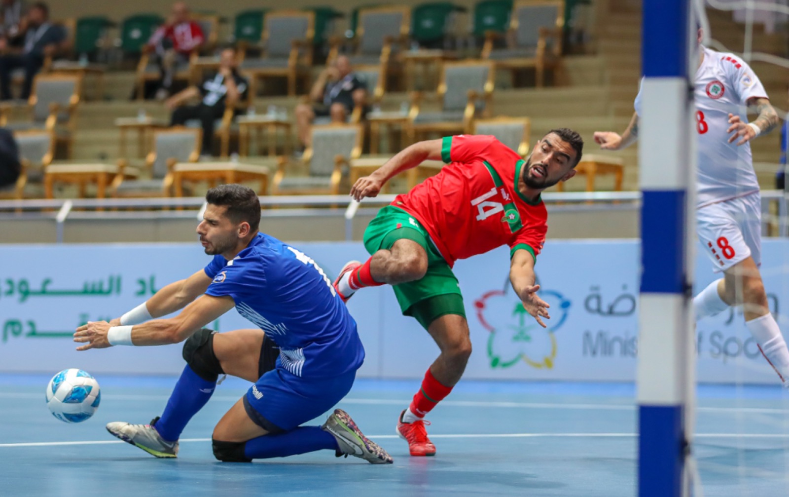  المنتخب المغربي يتأهل إلى ربع نهائي بطولة كأس العرب لكرة القدم داخل القاعة بجدة 