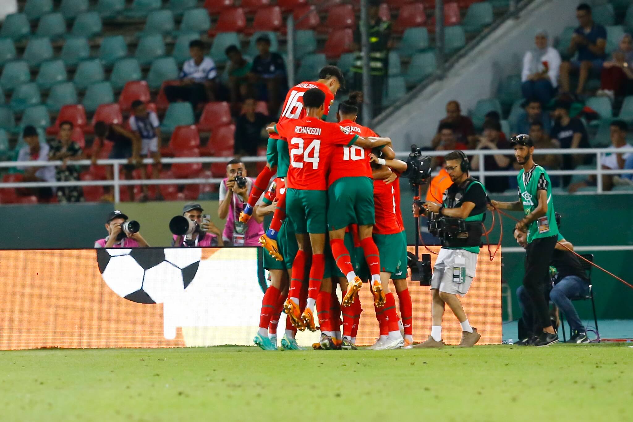 بخمسة أهداف.. المنتخب المغربي يَهزم منتخب غانا ويتأهل لنصف نهائي كأس أمم إفريقيا لأقل من 23 سنة