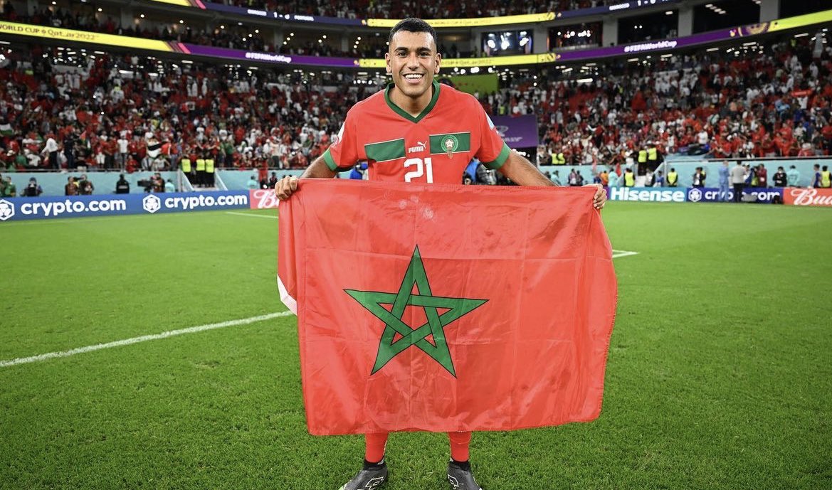  وليد اشديرة للصحيفة: عائلتي رَبّتني على تعاليم الدين وحب الوطن.. وأعد المغاربة بتسجيل الأهداف مستقبلا  