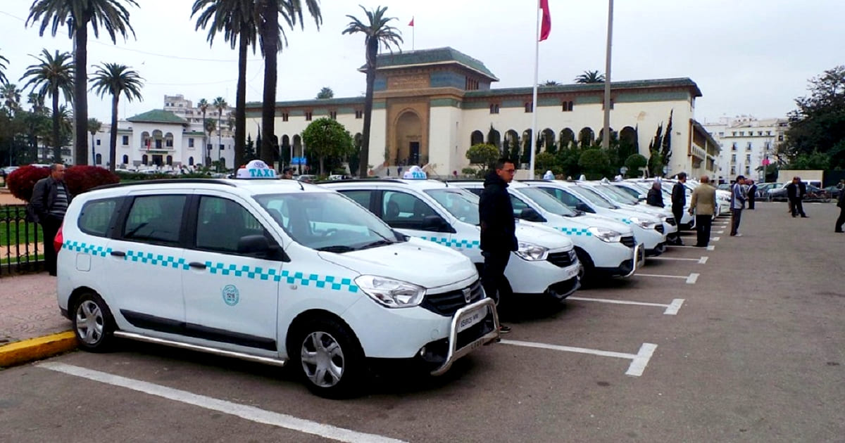  تلويح الحكومة بوقف دعم مهنيي النقل يدفع فاعلين نقابيين وحزبيين إلى دق ناقوس الخطر.. واليماني للصحيفة: حان وقت حمل الأغنياء على أداء ما بذمتهم من الضرائب على الأرباح والثروات المكدسة 