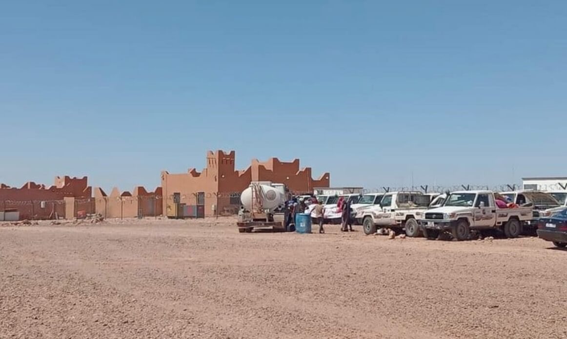 يحتجون منذ أسبوعين.. مطالب للحكومة بالتدخل بسبب ظروف اشتغال عمال محمية تابعة لقطر بالصحراء المغربية