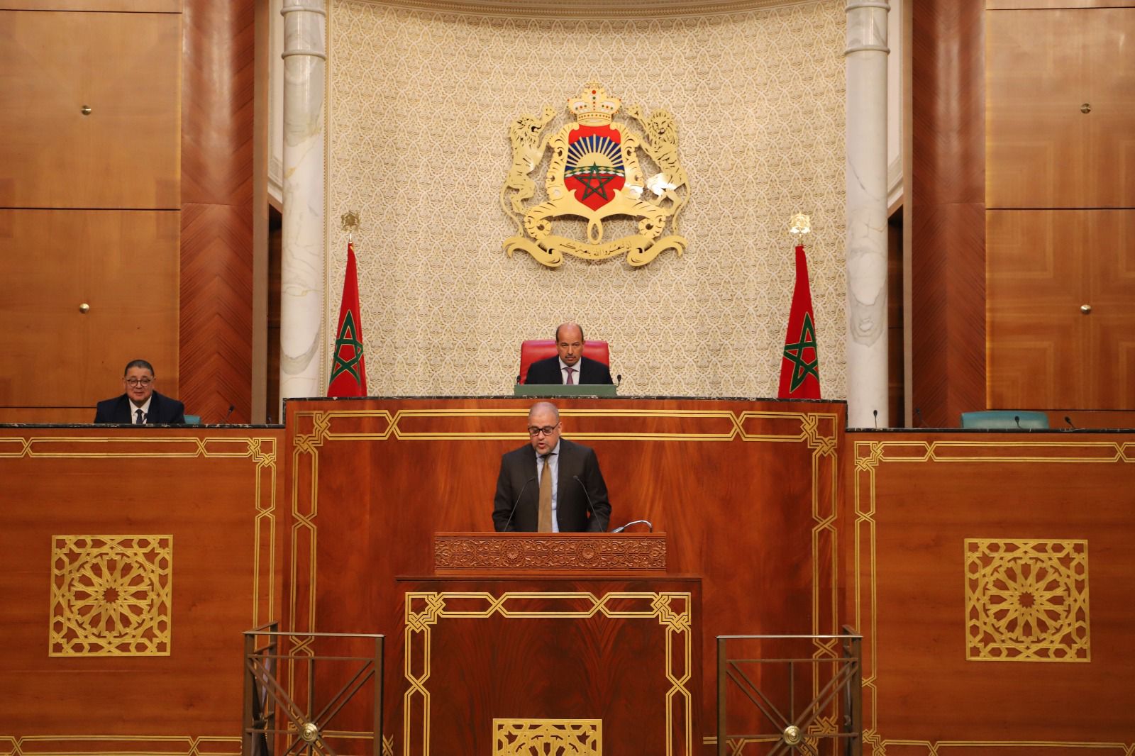 تقرير يدعو الحكومة لفتح حوار وطني حول إصلاح التعليم والتكوين