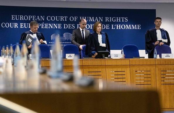 المحكمة الأوروبية لحقوق الإنسان تدين فرنسا بسبب الاكتظاظ وظروف الاحتجاز المهينة