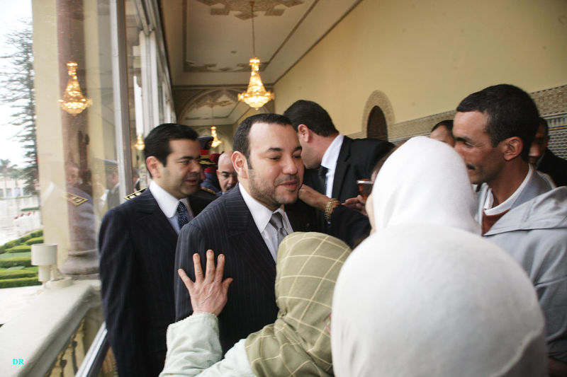 الفقر والهشاشة الاجتماعية والبلاد مُقبلة على "سكتة قلبية".. هذه أولى التحديات التي كان على الملك محمد السادس أن يواجهها عند جلوسه على العرش سنة 1999