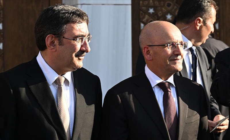  وفد تركي في قطر بحثا عن الدعم المالي 