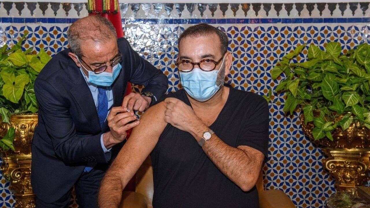 المغرب في مواجهة كورونا.. معركة صحية عالمية بتبعات اجتماعية واقتصادية قادها الملك متسلحا بالموارد الذاتية للمملكة