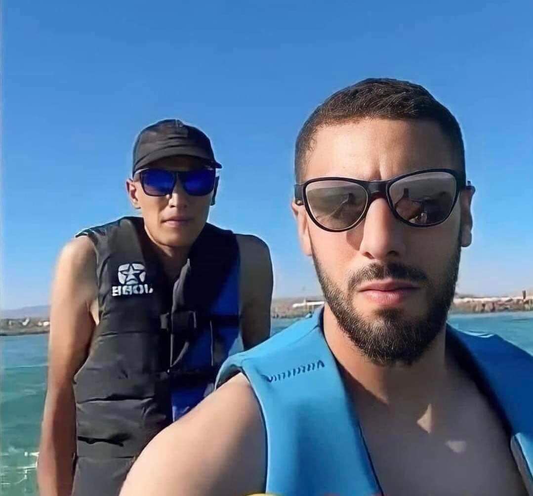 خفر السواحل الجزائري يقتل شابين مغربيين رميا بالرصاص كانا يمارسان رياضة "الجيت سكي" بسواحل السعيدية قبل أن تجرفهما المياه نحو سواحل الجزائر