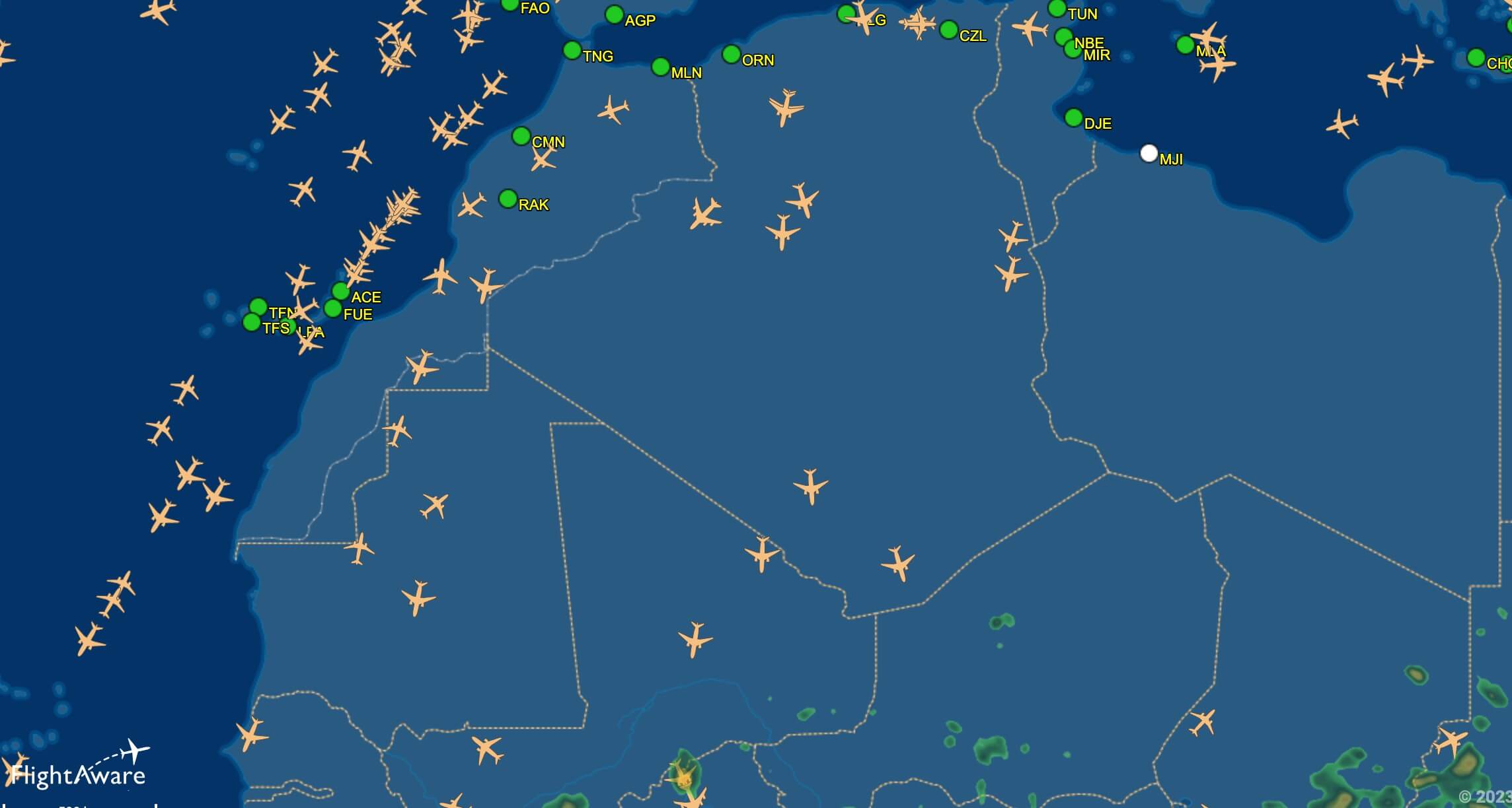 نصف أجواء منطقة الساحل محظورة.. المغرب يفتح سماءه أمام الطائرات الفرنسية بعد إغلاق المجال الجوي للنيجر