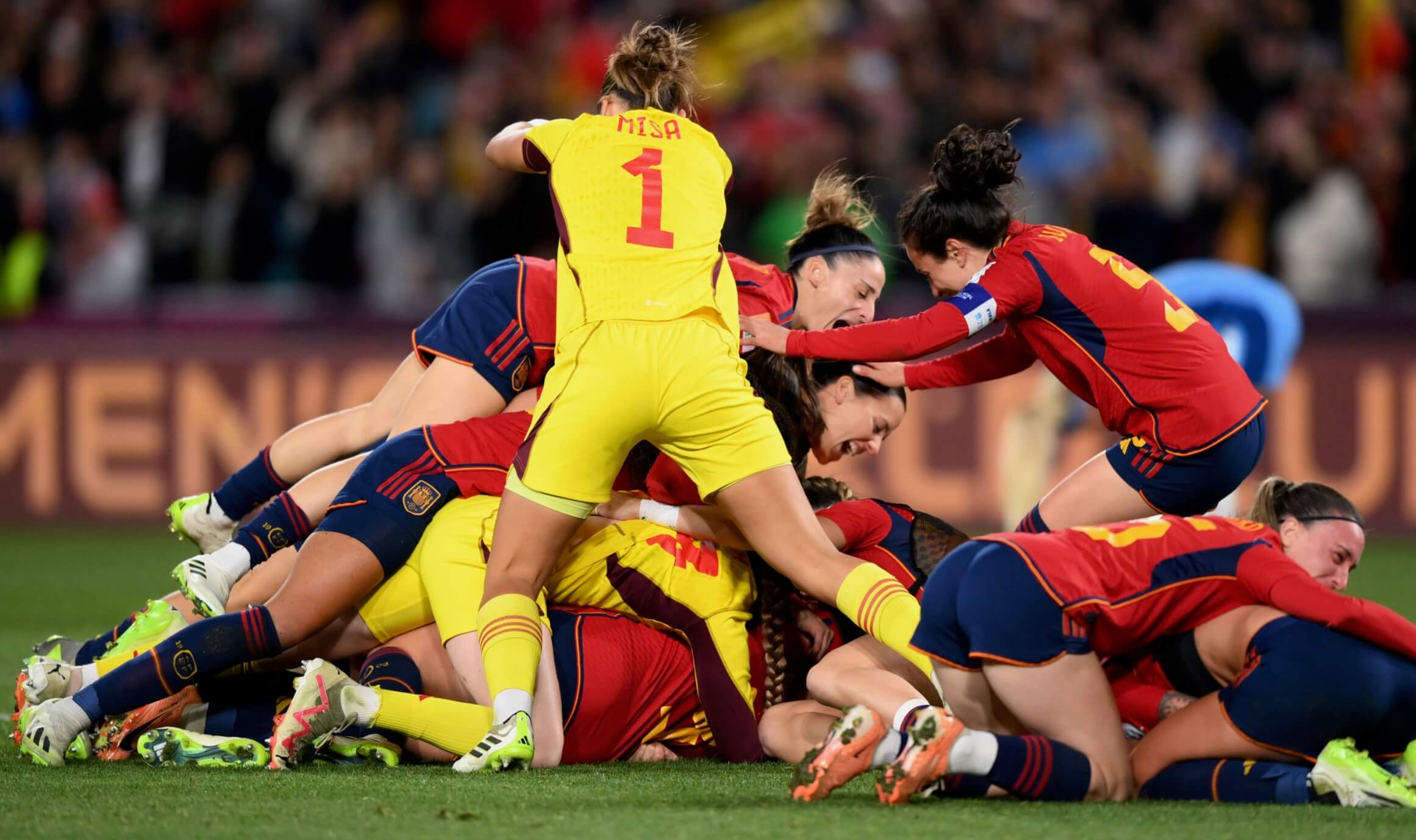  إسبانيا تتوج للمرة الأولى في تاريخها بلقب كأس العالم للسيدات على حساب المنتخب الانجليزي 