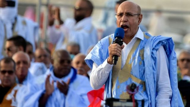 ولد الغزواني: لم يطلب مني أحد الوساطة بين المغرب وفرنسا.. وقررت أن أحول الموقف التقليدي لموريتانيا من الصحراء إلى حياد إيجابي