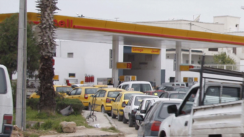  تونس: عمال نقل المحروقات يضربون عن العمل للمطالبة بالزيادة في الأجور 