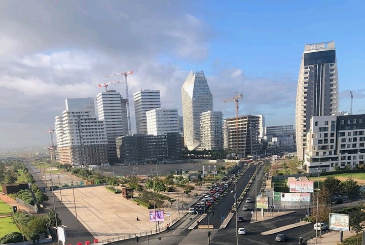  المغرب يدخل نادي الدول العربية الأكثر اجتذابا للاستثمارات بفضل  السياحة ومغاربة الخارج والمجال الصناعي 