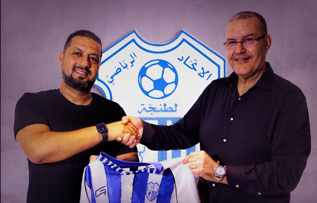 اتحاد طنجة يعلن عن انفصاله عن المدرب هلال الطير والتعاقد مع عمر نجحي