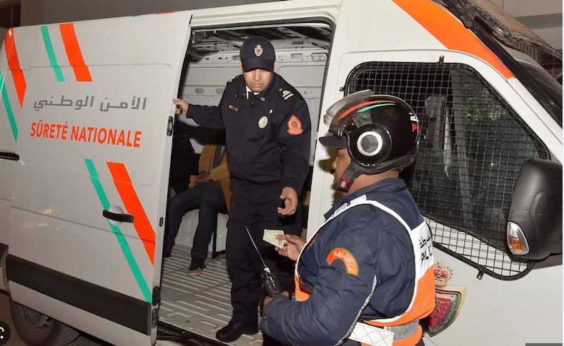 مصالح الأمن بمدينة تمارة توقيف ثلاثة أشخاص يشتبه في استلائهم على مواد غذائية موجهة لدعم ضحايا الزلزال