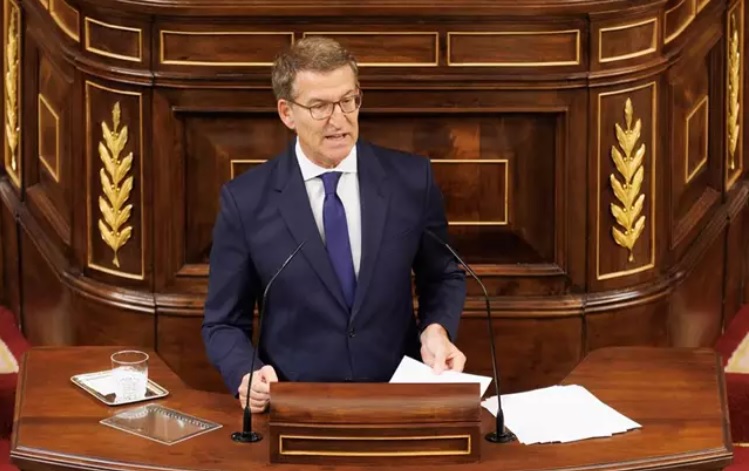 زعيم الحزب الشعبي الإسباني يُطالب بلجنة للتحقيق في الأسباب التي دفعت سانشيز للاعتراف بسيادة المغرب على الصحراء