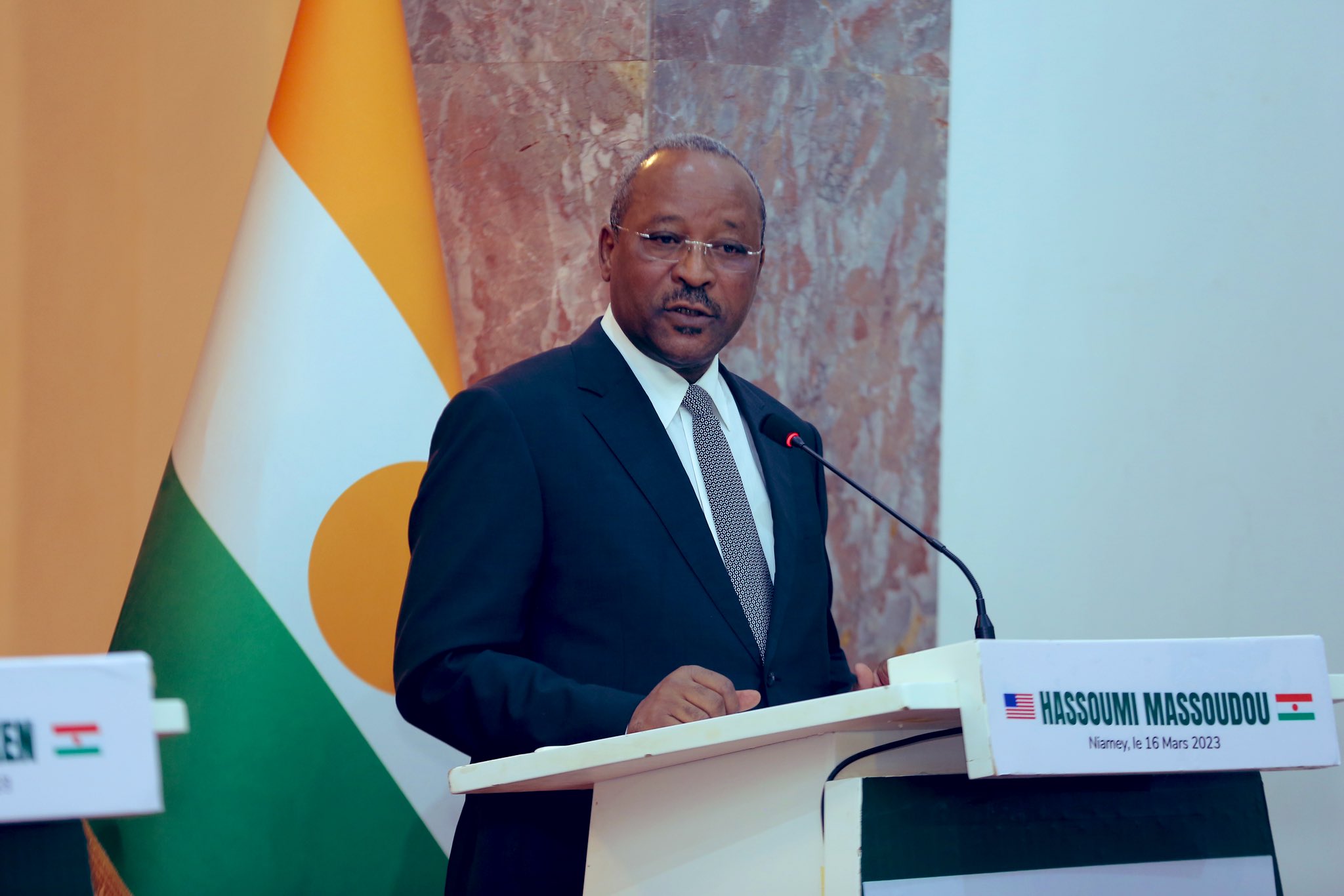 وزير خارجية النيجر: وجهة نظر الجزائر في وضع بلدنا "لا تهمنا"، وندعوها للاهتمام بشؤونها في شمال أفريقيا