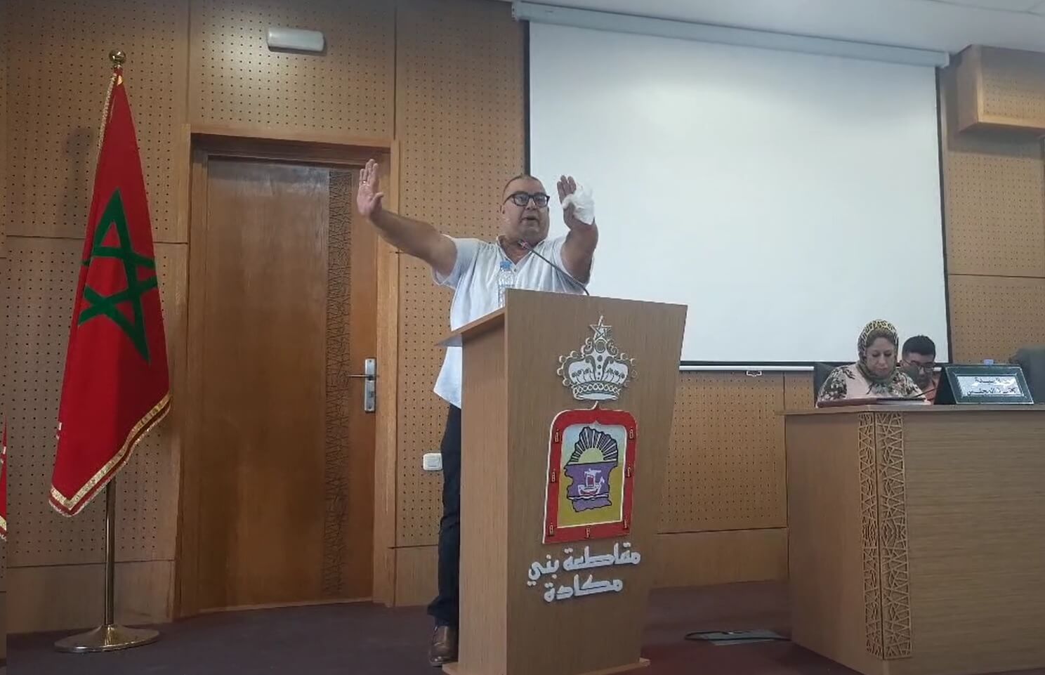 النائب الأول لرئيس جماعة طنجة.. مستشار عن حزب أخنوش: كنا "نكذب على المواطنين في فترة الانتخابات"