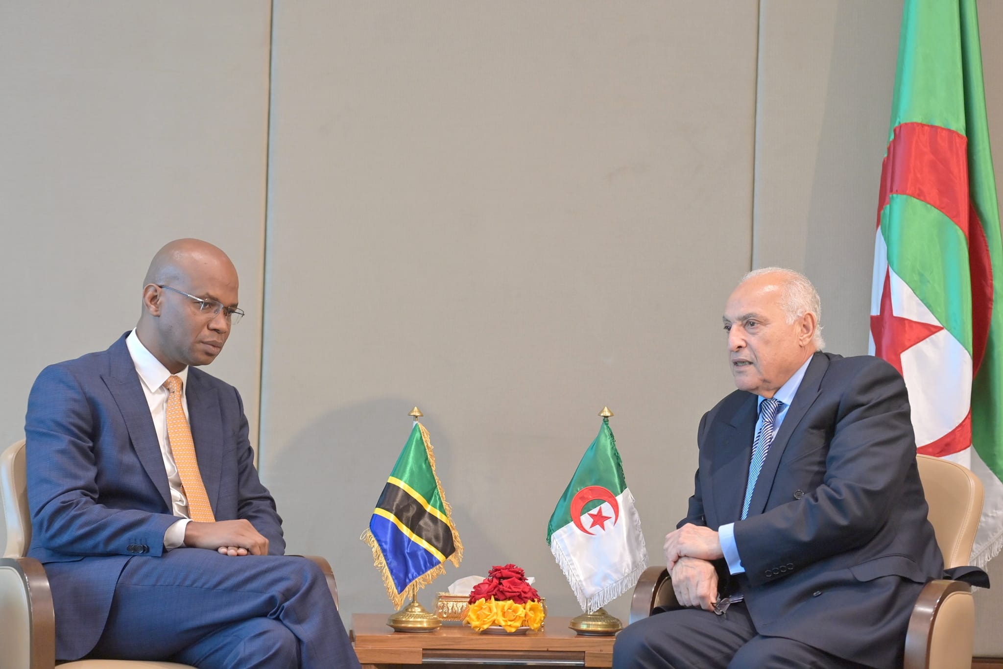 بعدما انهمكت في قضية الصحراء.. الجزائر تغيب عن بيان وقعه المغرب و8 دول عربية أخرى يدين إسرائيل أمام مجلس الأمن