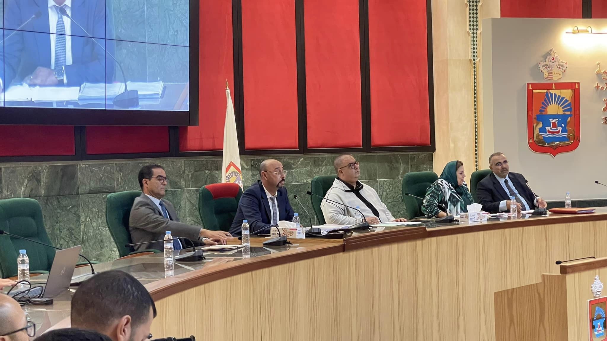 مداخيله فاقت مليار درهم.. مجلس جماعة طنجة يصادق على مشروع ميزانية 2024