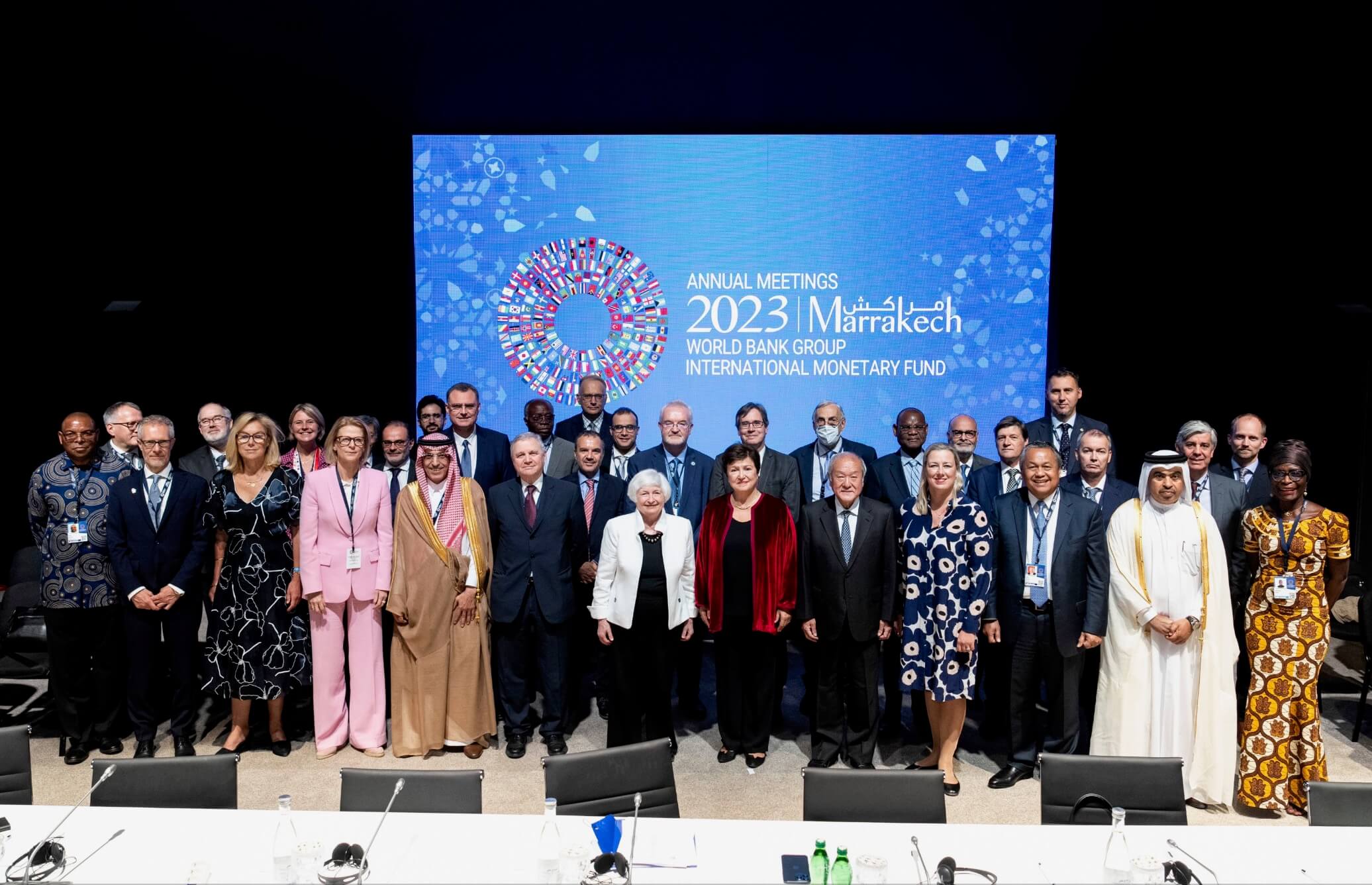 الملك محمد السادس يدعو البنك الدولي وصندوق النقد الدولي إلى إعادة النظر في المنظومة المالية العالمية وتحسينها لتصبح أكثر إنصافا واستيعابا لمصلحة الجميع