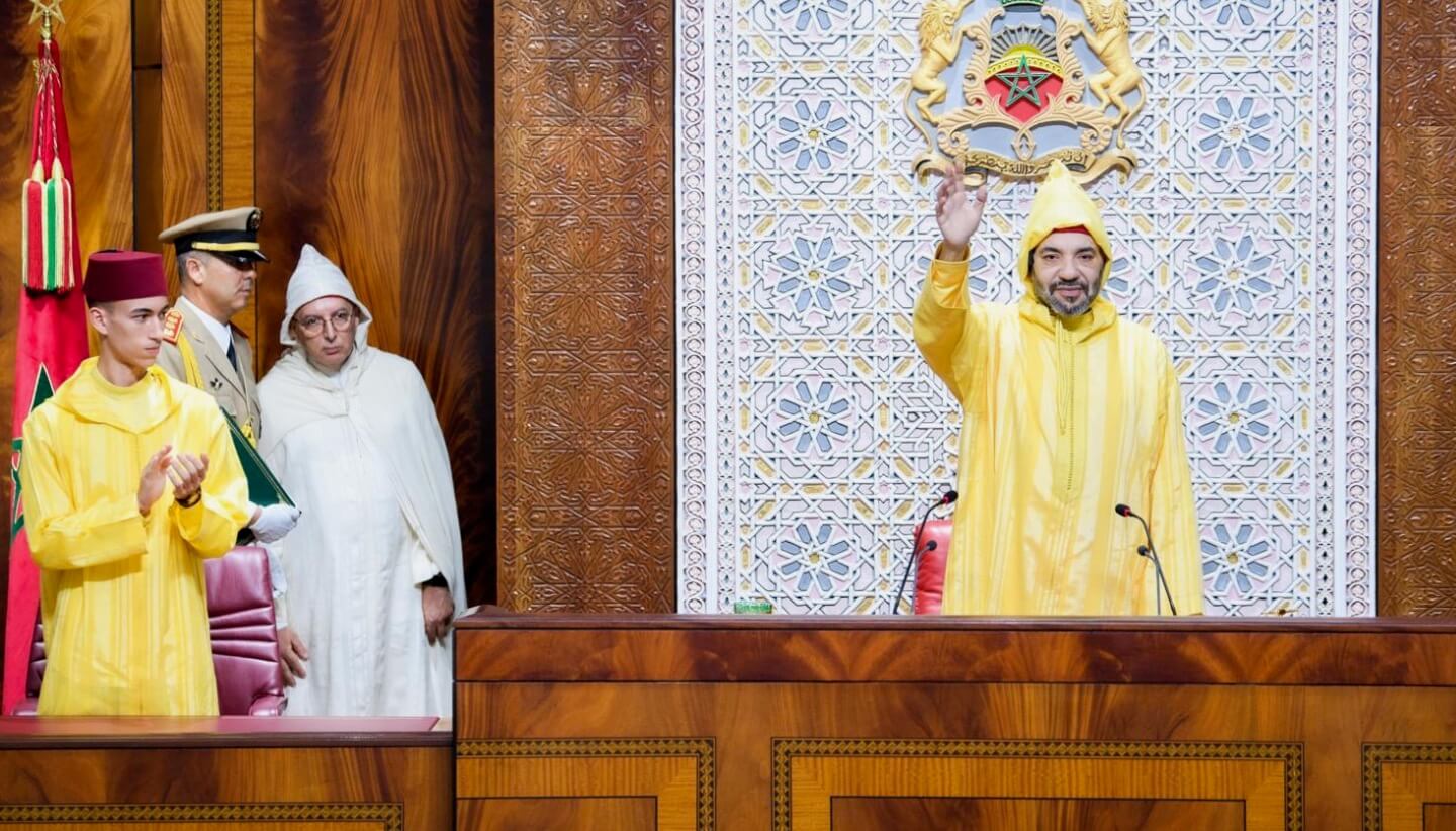 الملك في افتتاح البرلمان: سعيُنا لمراجعة مدونة الأسرة يؤكد الحرص على تماسكها.. وبرنامج الدعم المباشر سينطلق في نهاية السنة الجارية