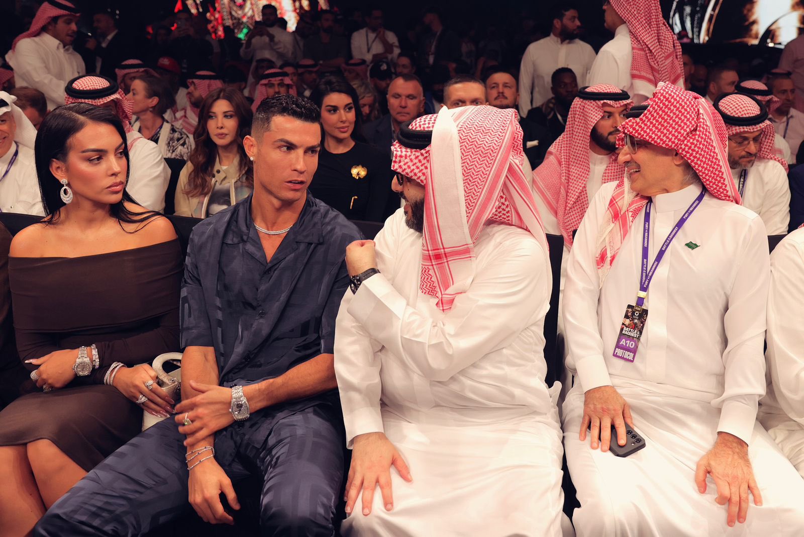  "رقص على الجراح".. انطلاق موسم الرياض على وقع حمام الدم في غزة وتركي آل الشيخ يعتبر المنتقدين "تافهين" ودم السعوديين هو الأغلى 