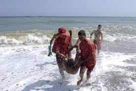 خلال موسم الصيف.. غرق 214 شخصا بالشواطئ الجزائرية