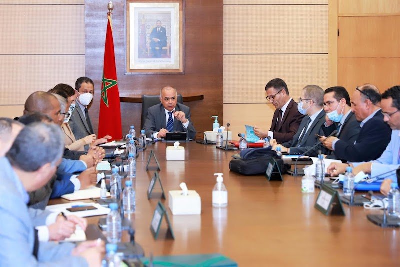 النظام الأساسي الجديد لأسرة التعليم يورّط بنموسى في مواجهة محمومة مع الأساتذة.. والمعركة تنتقل للشارع