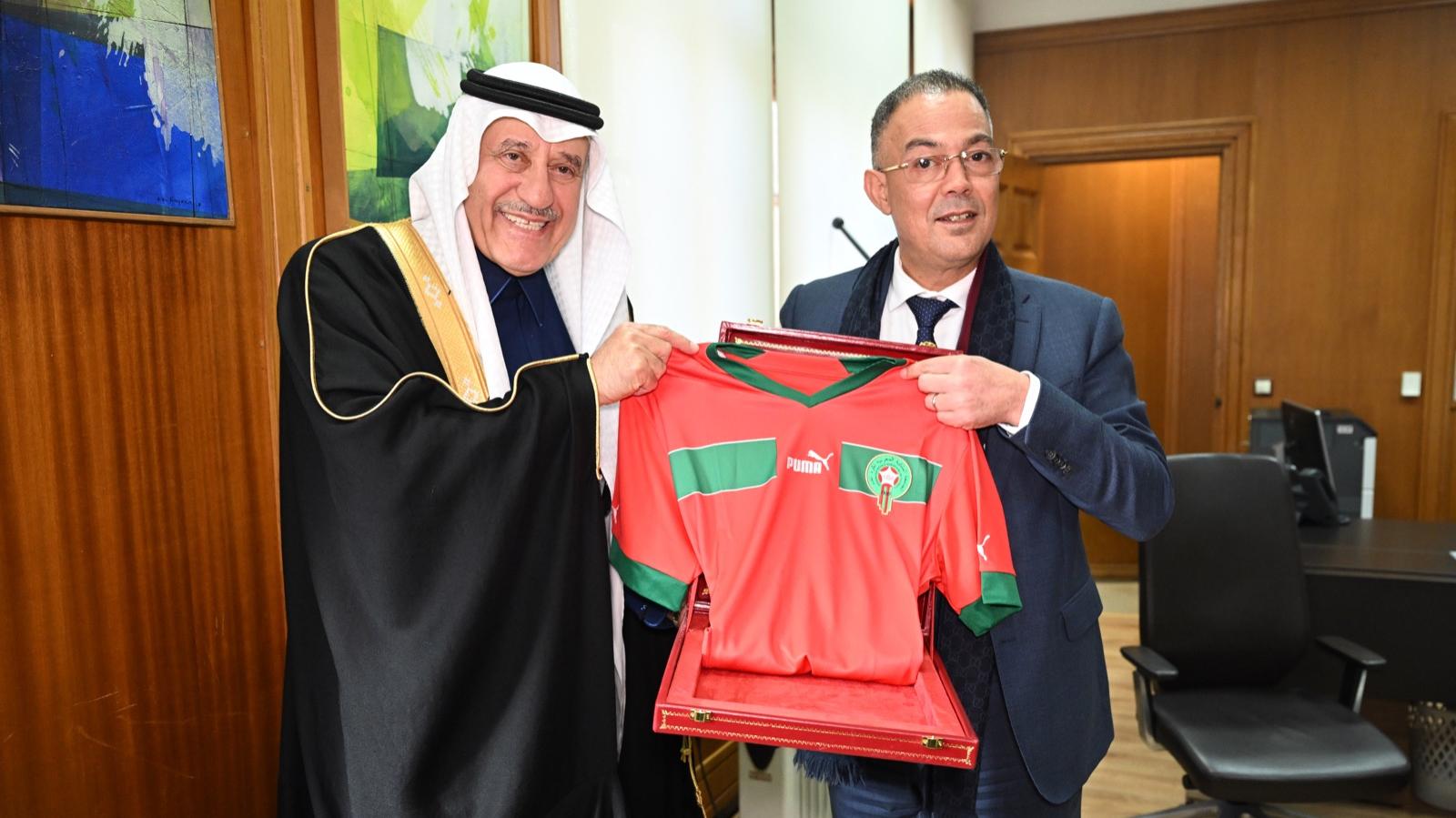  لقجع: بأوامر من الملك محمد السادس سنستثمر جميع علاقتنا مع الاتحادات القارية لدعم الملف السعودي لتنظيم كأس العالم 2034 