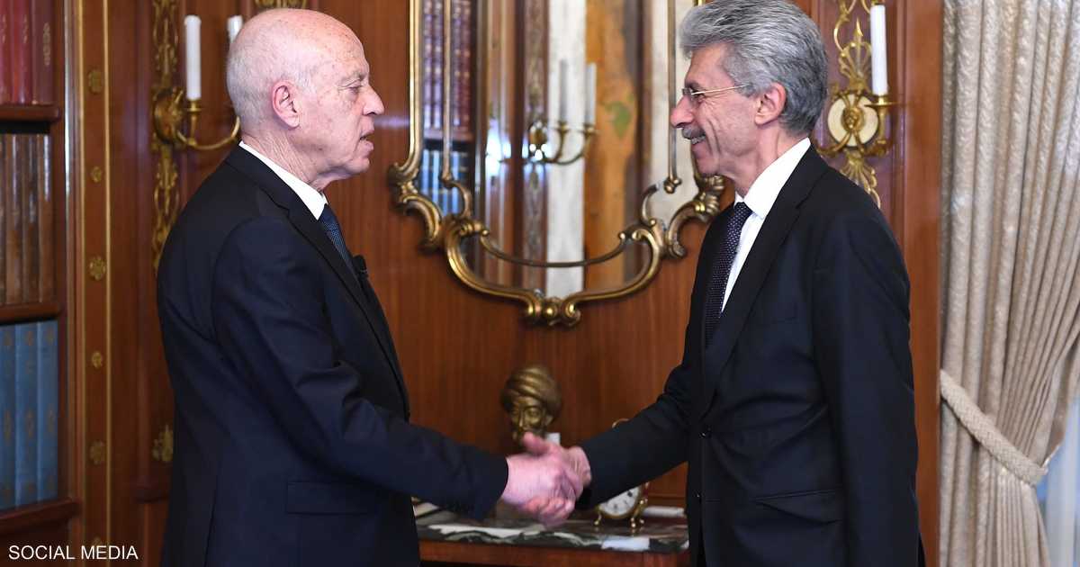 قيس سعيّد يقيل وزير الاقتصاد من منصبه في الحكومة التونسية