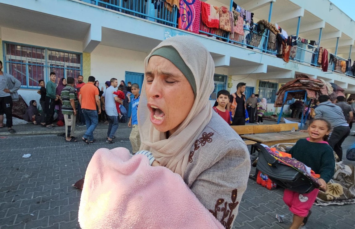  200 قتيل في مجزرة إسرائيلية بمدرسة تؤوي آلاف النازحين في مخيم جباليا 