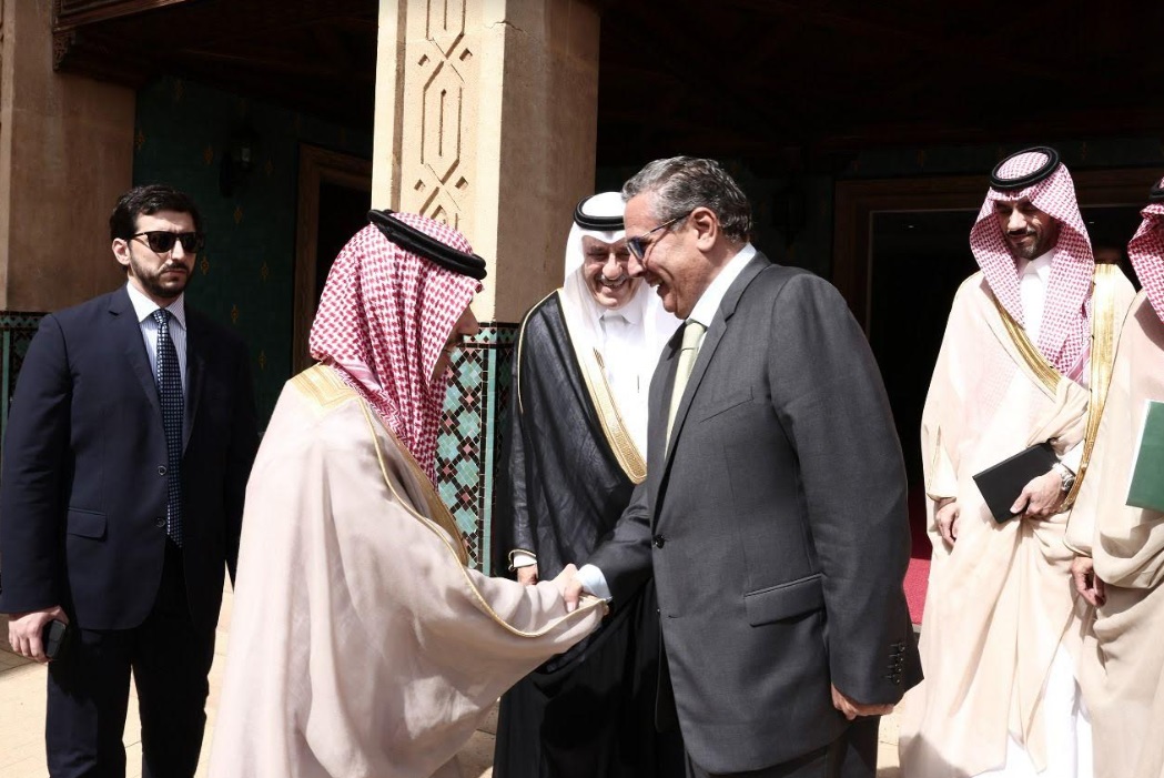  الملك محمد السادس يبعث أخنوش وبوريطة إلى الرياض لتمثيله بعد إبعاد "البوليساريو" عن القمة السعودية الإفريقية 