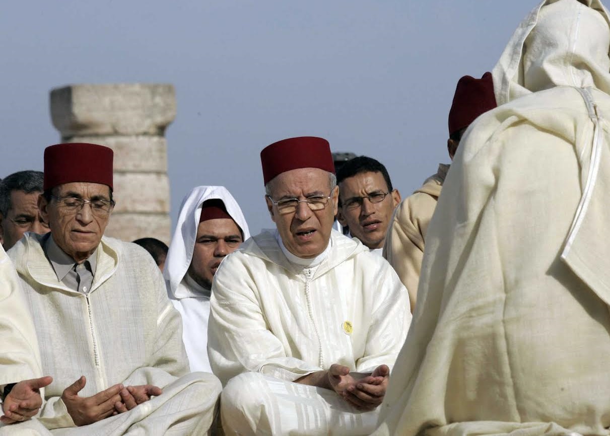 لضمان استمرار سيطرتها على الشأن الديني بالخارج.. وزارة الأوقاف تخصص 20 مليون أورو من ميزانيتها لمغاربة المهجر