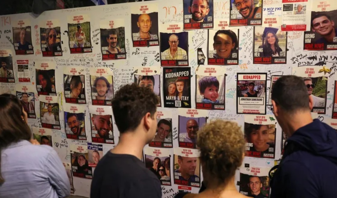  كواليس المفاوضات السرية التي قادت لصفقة الرهائن بين إسرائيل وحماس 