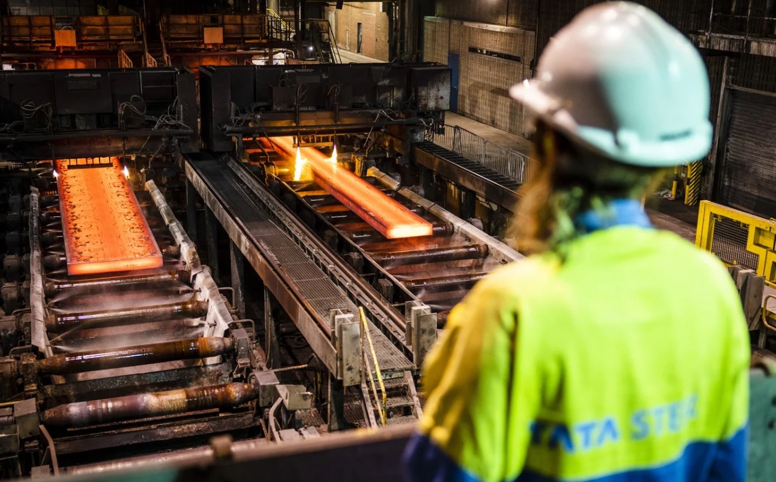 عملاق الصلب "تاتا ستيل" يعلن إلغاء 800 وظيفة في هولندا