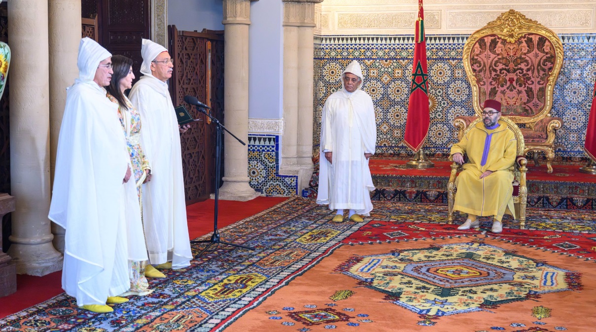 الملك محمد السادس يستقبل الأعضاء الجدد للمحكمة الدستورية ويعين رئيسا جديدا لها